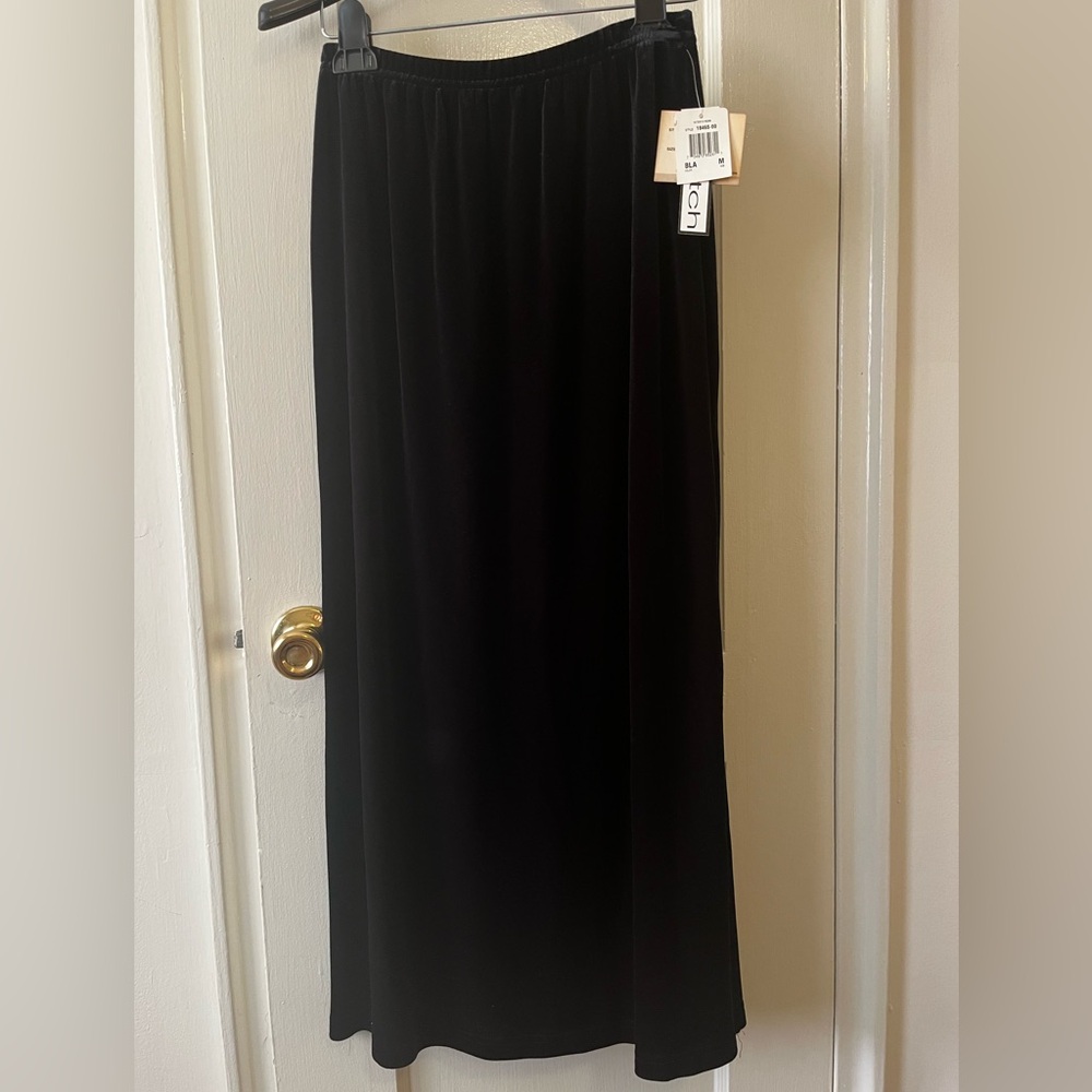 Notations velvet skirt NWT
